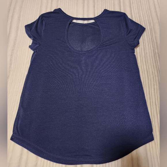 Gap "Limited Edition" Shirt - Picture 3 of 5